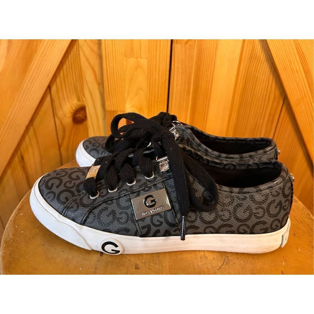 GBG Los Angeles Women's Shoes Size 5.5